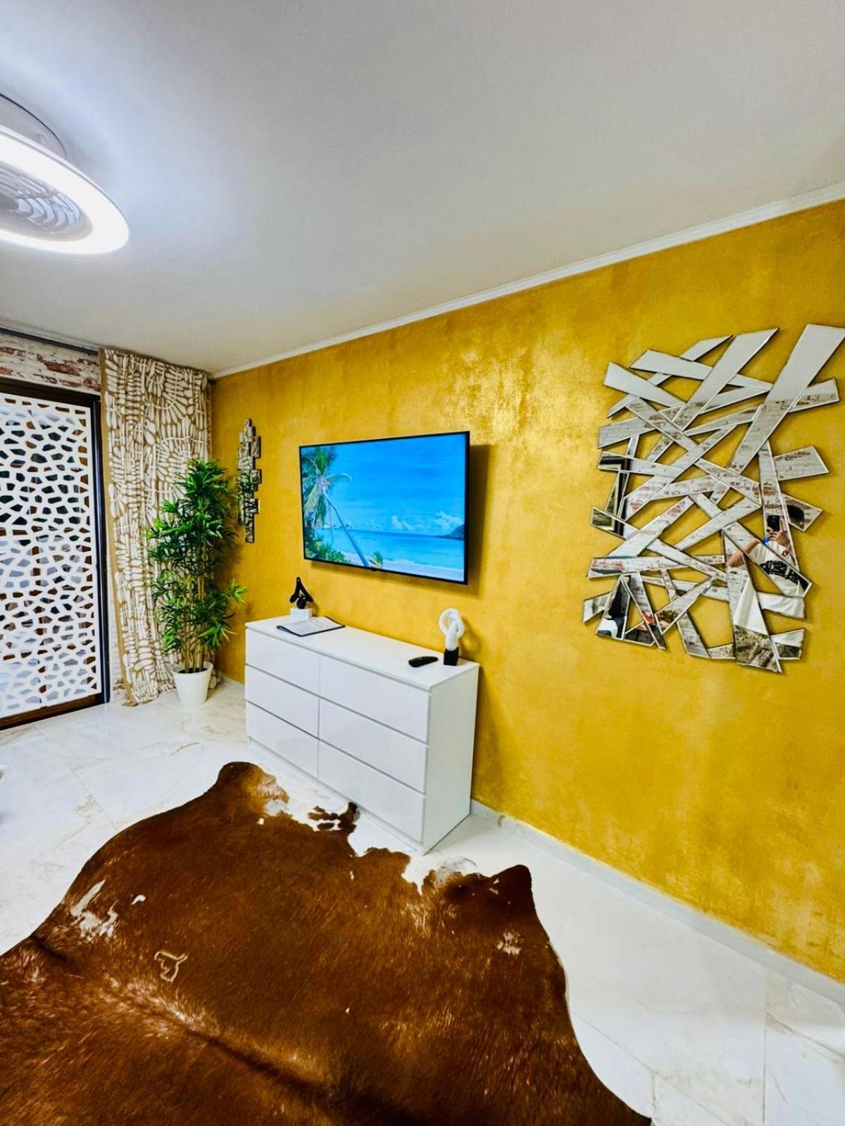 Apartment With Terrace And Pool, Los Cristianos Лос-Крістіанос Екстер'єр фото